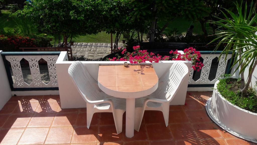 Jon Thaihouse Hua Hin Exterior photo